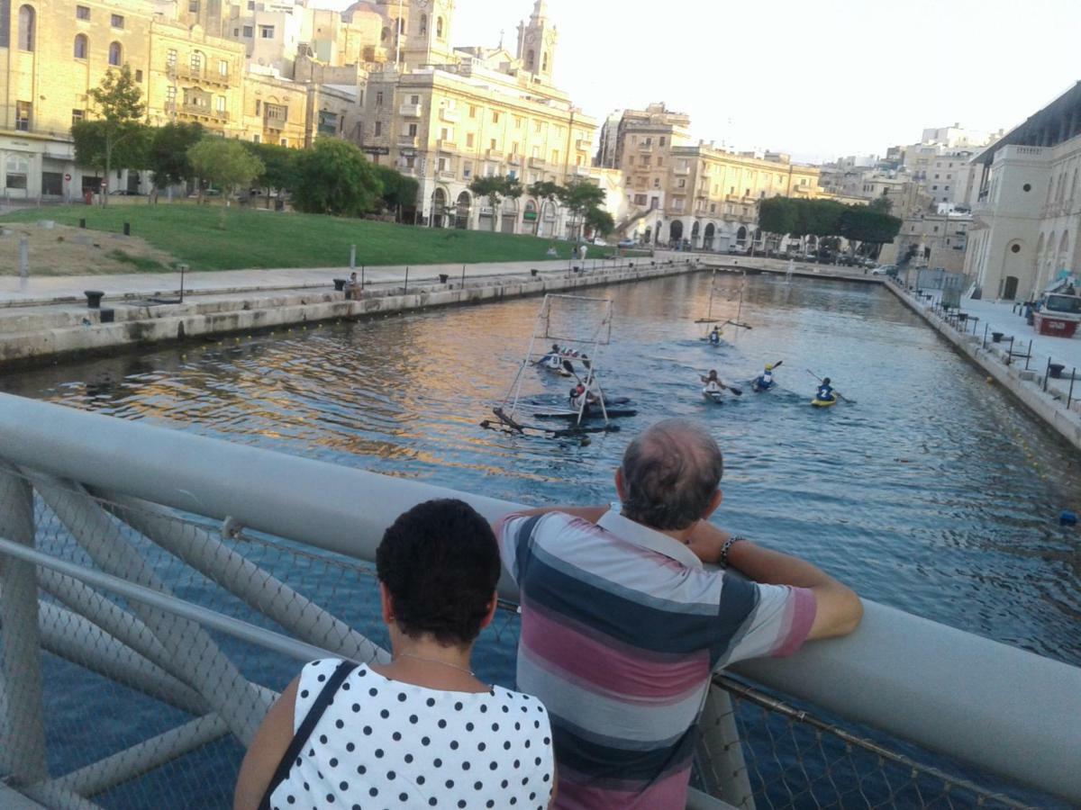 Townhouse Cospicua , Villa Buitenkant foto